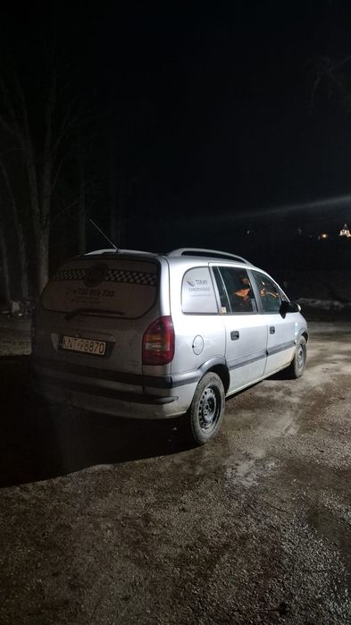 Opel zafira 2001 rok