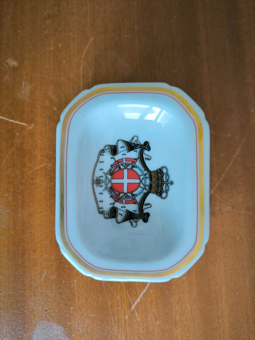 Cinzeiro Vista Alegre - Ordem Malta