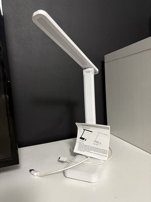 Lampka biurkowa LED SMUKEE
