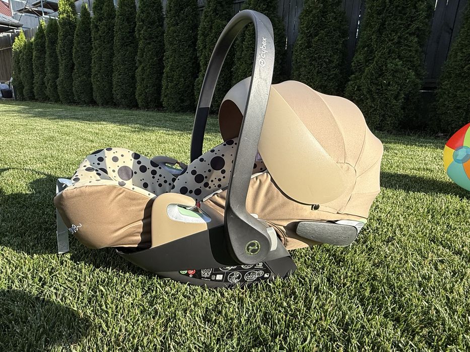 Cybex Cloud Z i-Size Karolina Kurkova