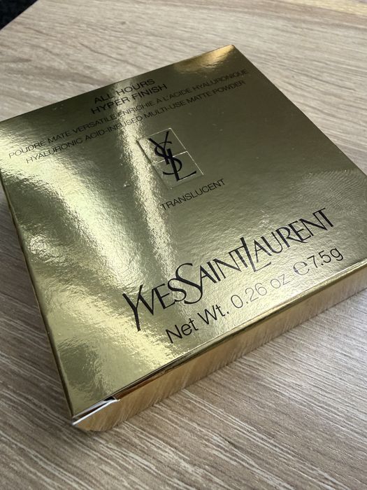 YSL  All Hours Hyper Finish puder