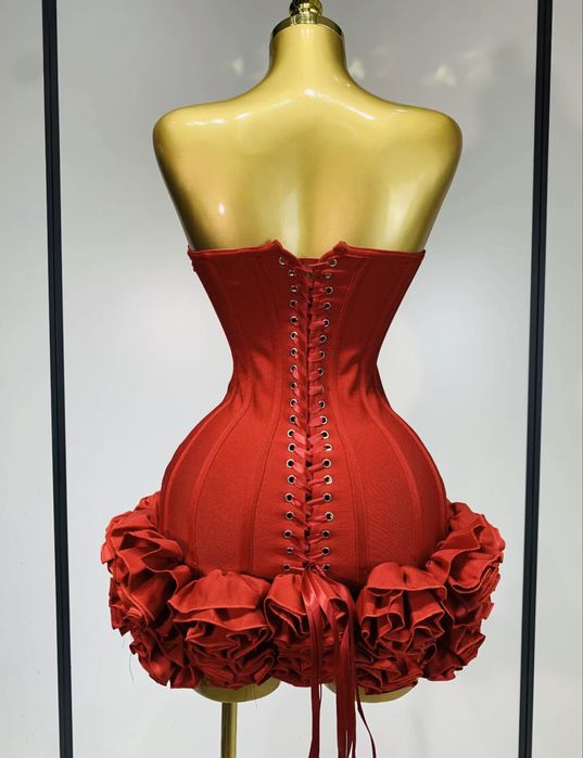 Czerwona sukienka róże 3d exclusive butik 36 s