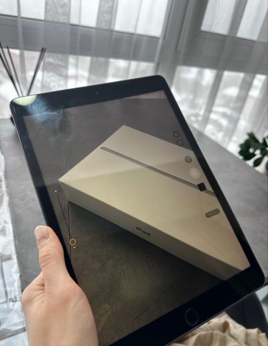 Ipad 8 ідеальний стан з коробкою