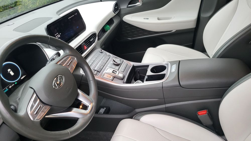 Hyundai santa fe phev
