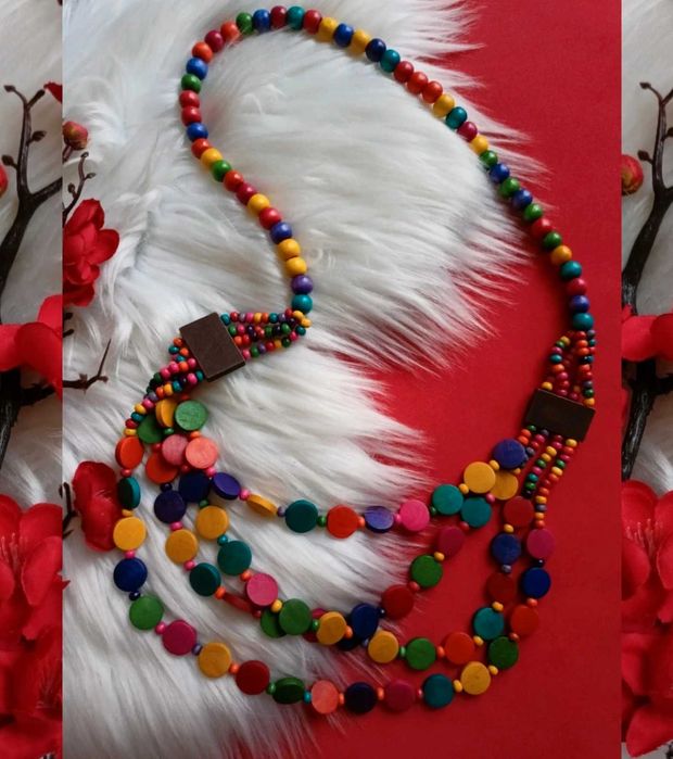 Wielobarwny naszyjnik damski