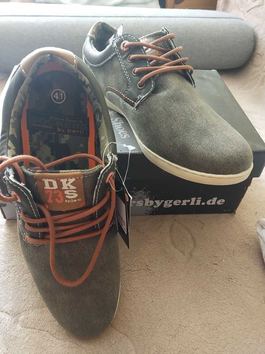 Świetne buty Dockers, chcesz?
