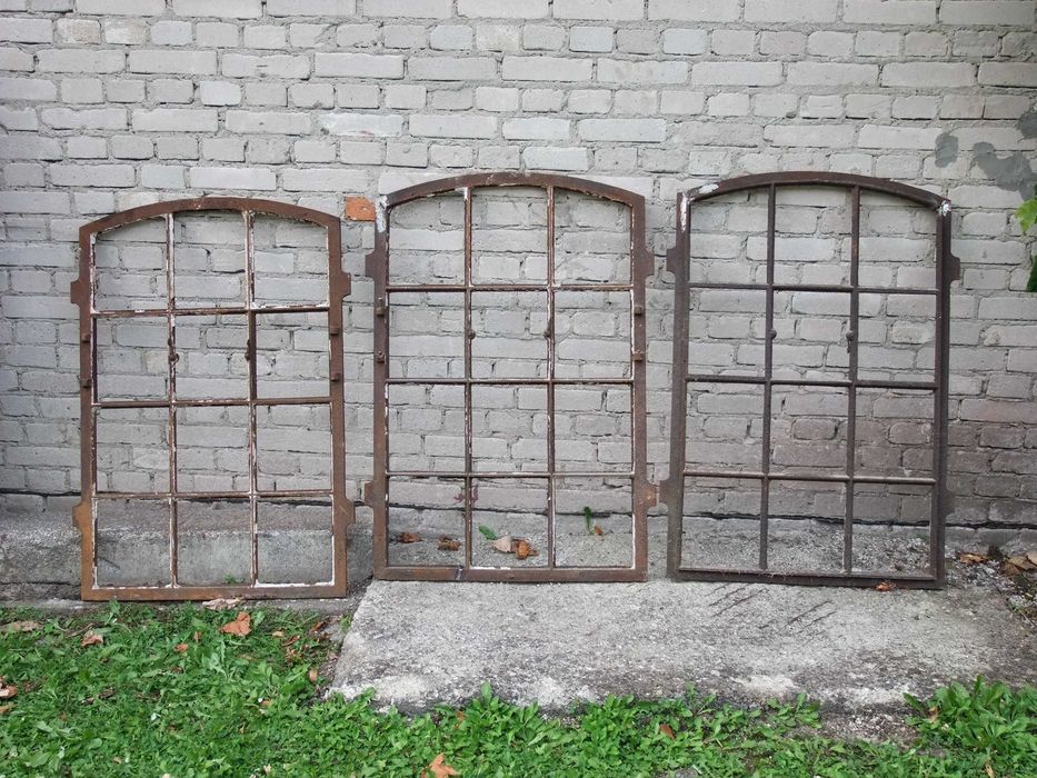 STARE okno zeliwne