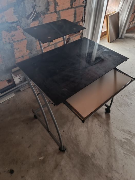 Mesa escritório em vidro moderno