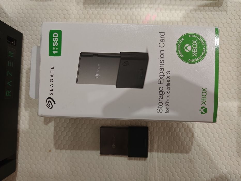 Xbox series X 2 Tb mais 3 Jogos Fisicos, 2 comandos e Fones XBOX