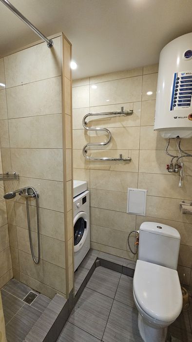 1-на кв у центрі р-н  5-ої лікарні, Варус,Атб, вул.Перемоги/Яценко 3/5