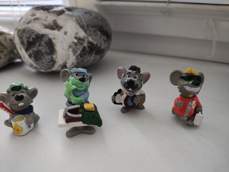 Іграшки з Kinder