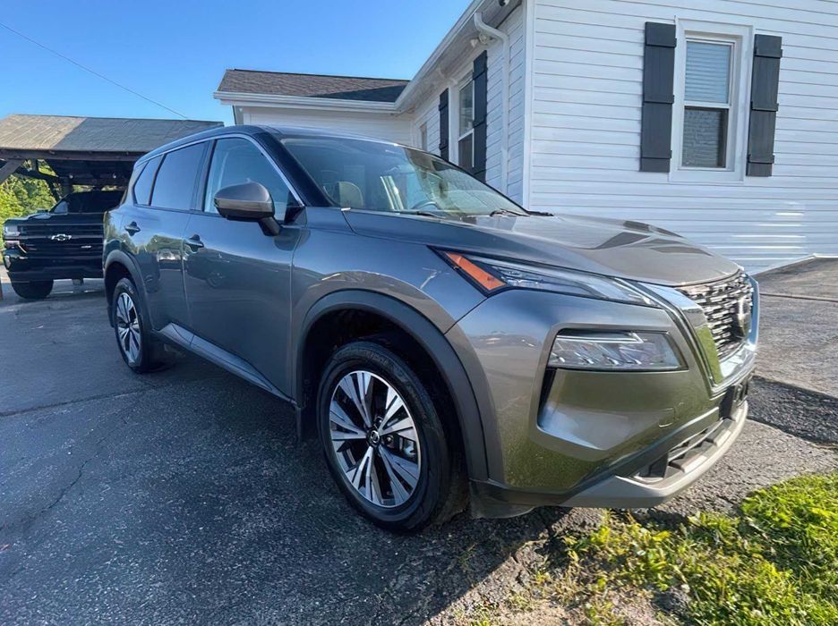 Nissan Rogue      2021