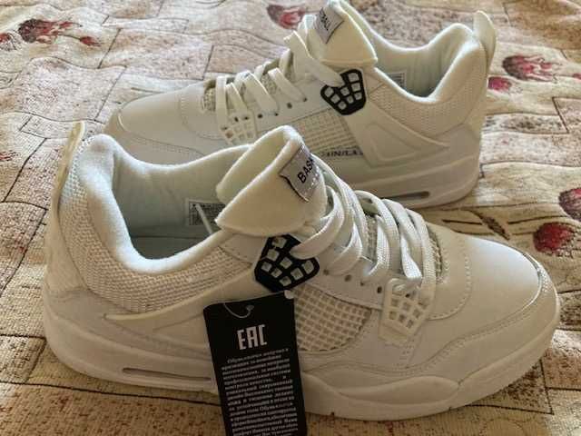 кроссовки    Basket  Air    39  размер