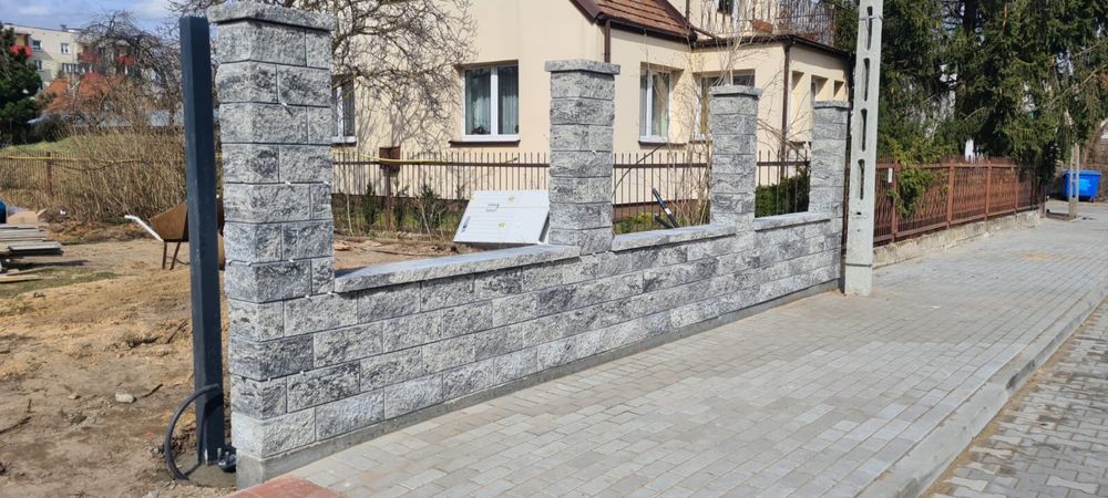 Ogrodzenia. Konekt Joniec Hanbud