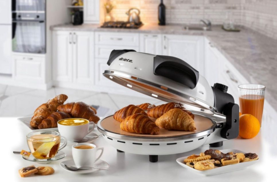 Електрична кам'яна  піч для піци Ariete.