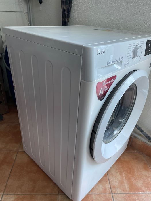 Maq Lavar roupa LG c/nova