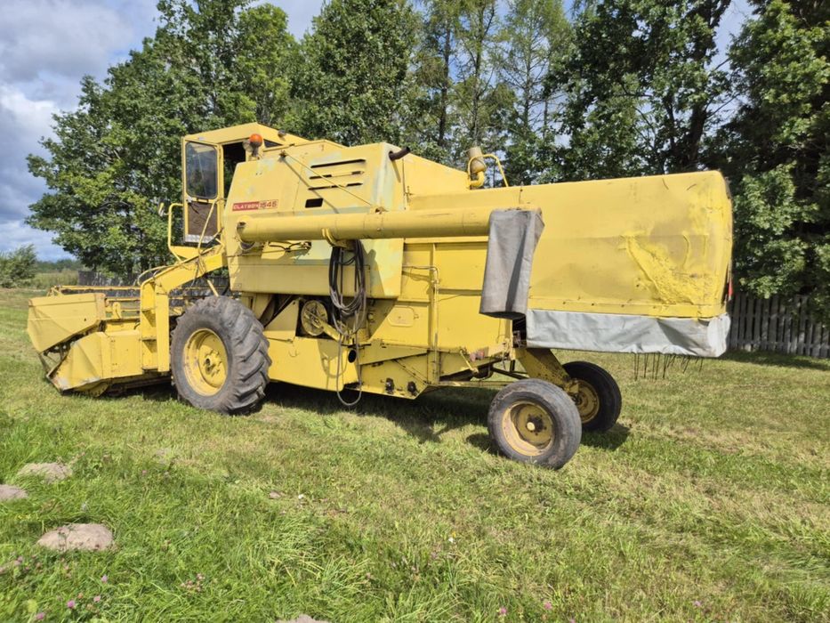 Kombajn new holland 1545
