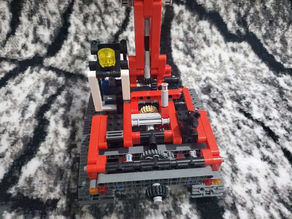 Lego Technic 8294 Koparka  Gąsienicowa Czewona