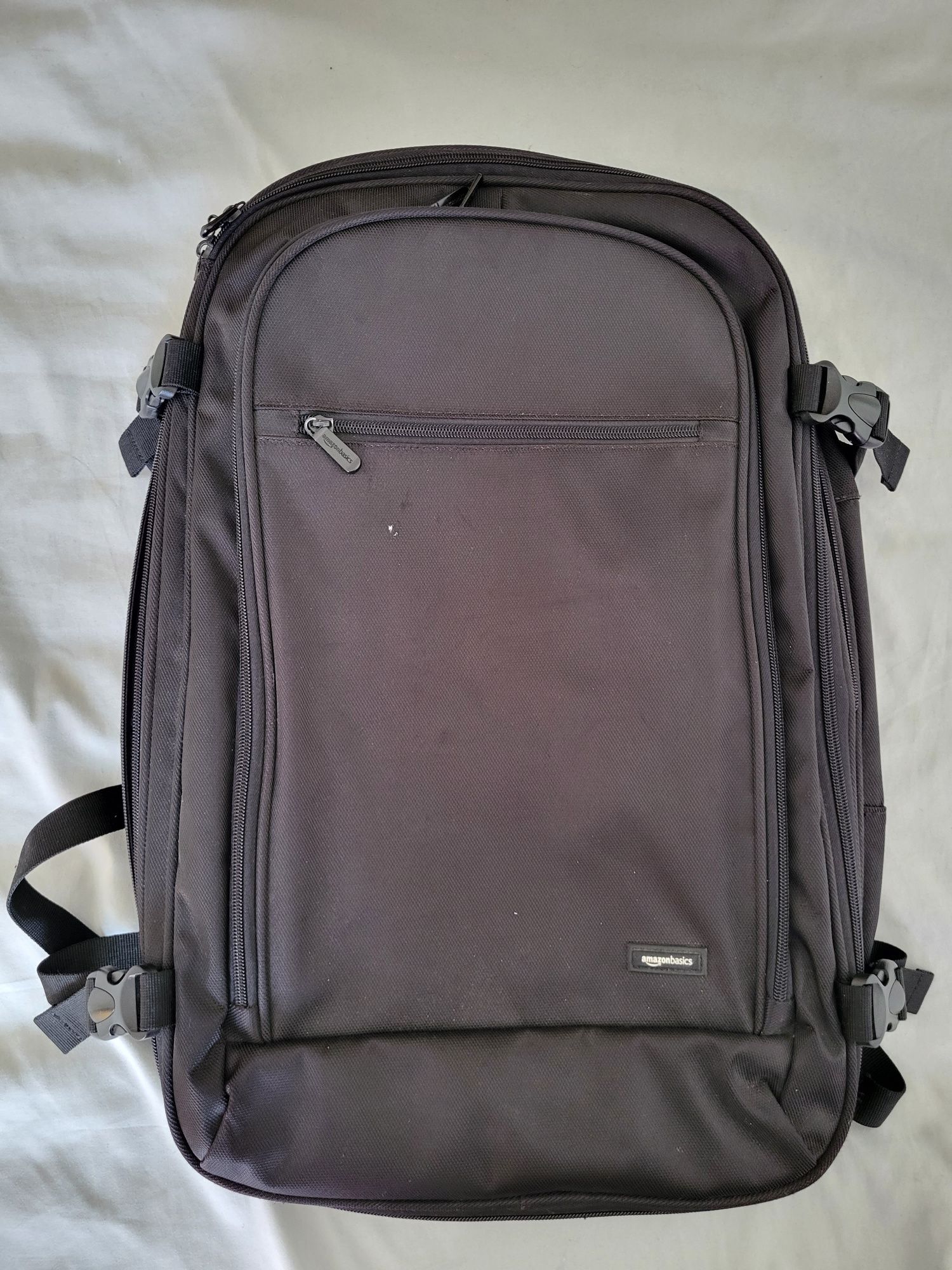 Mochila Amazon basics Parque das Nacoes OLX.pt