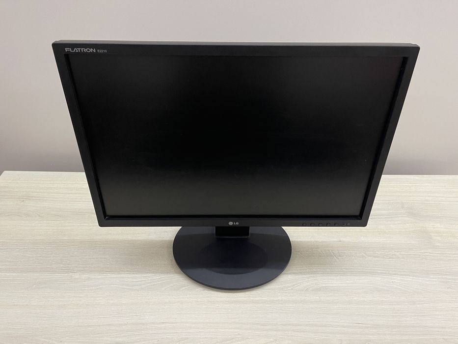 Монітор LG Flatron E2210S