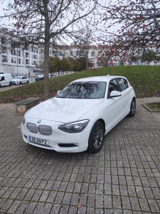 Bmw 120D 185cv caixa automática em excelente estado de geral