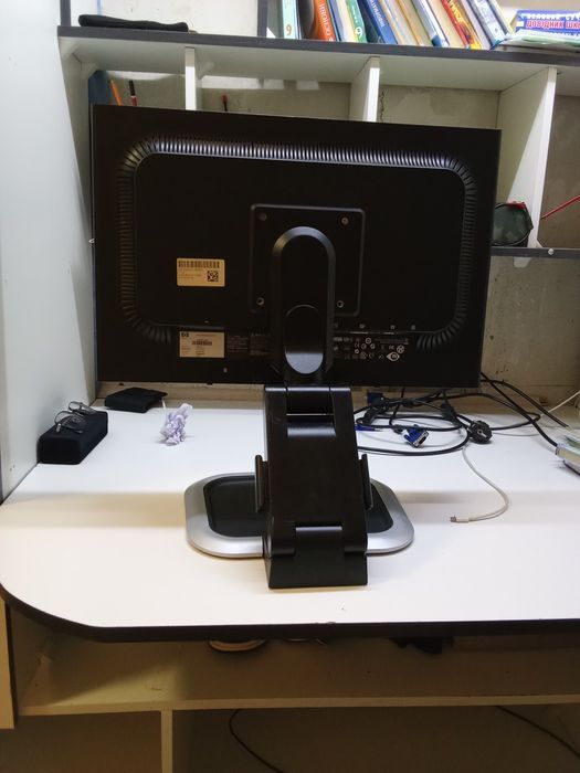 Купіть ось такий чудовий монітор  22" HP TFT купіть будь ласка