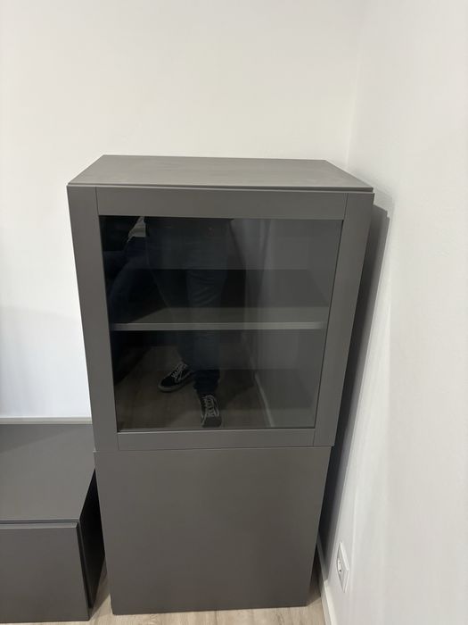 Cristaleira Cinzenta