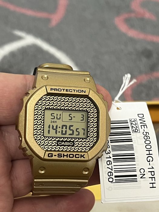 Годинник Casio G-Shock DW E 5600 HG-1 Hip Hop Gold Chain: 3 Bezels and Bands