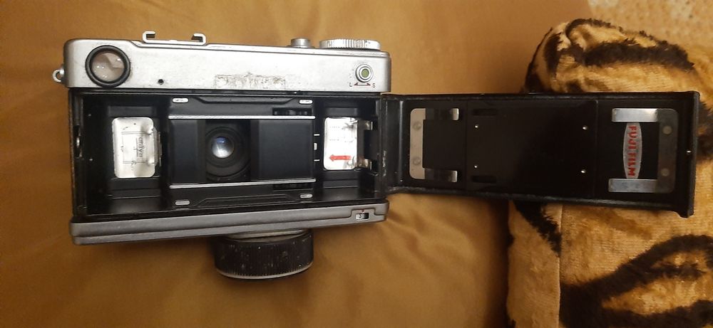 Máquina fotográfica vintage Fujica Rapid
