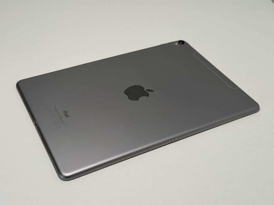 iPad Pro 10.5 (A1709) - 64GB - Cellular (LTE) - faktura VAT 23%