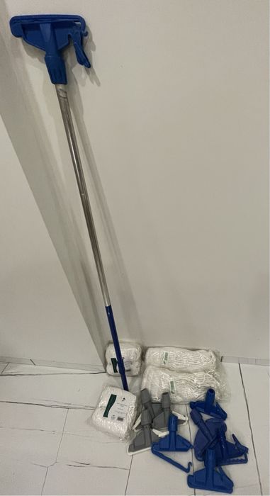 Carro de limpeza profissional, como NOVO