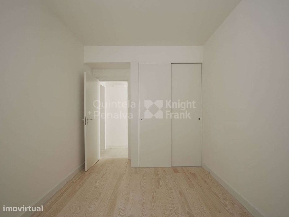 Apartamento T3 para arrendamento sem móveis na Misericórdia