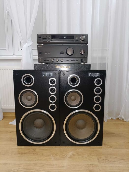 Zestaw kolumn Altus 140 plus amplituner Technics SU-V570