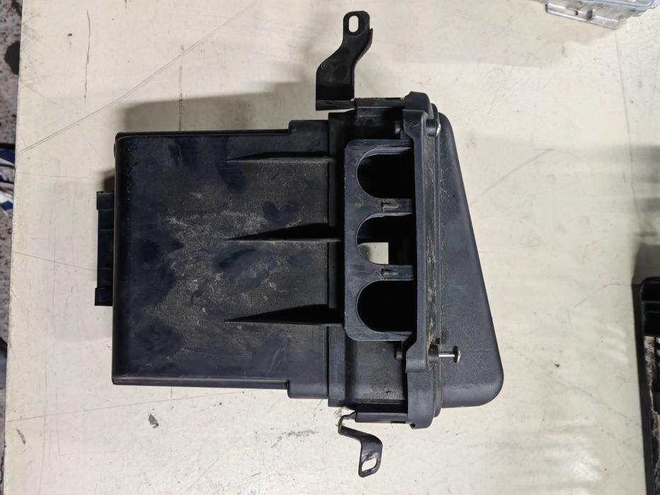 Caixa /Box centralina Bmw F10/F11