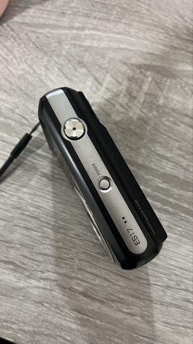 Camera Samsung ES17