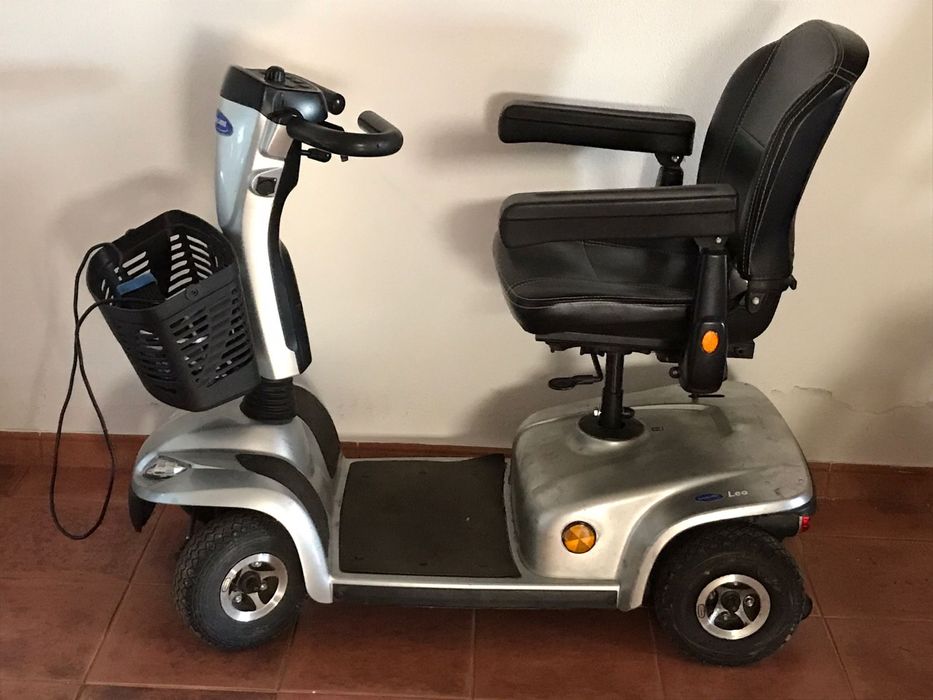 Scooter Mobilidade - Invacare Leo (Motor Avariado)