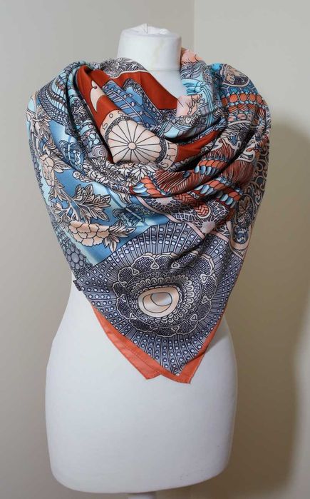 chusta jedwabna 130/130 styl Hermes