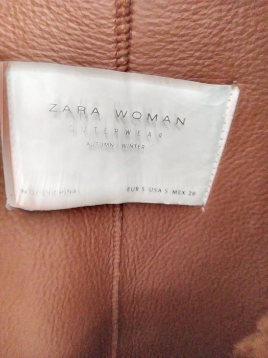 Casaco pelo forrado castanho-caramelo ZARA tamanho S