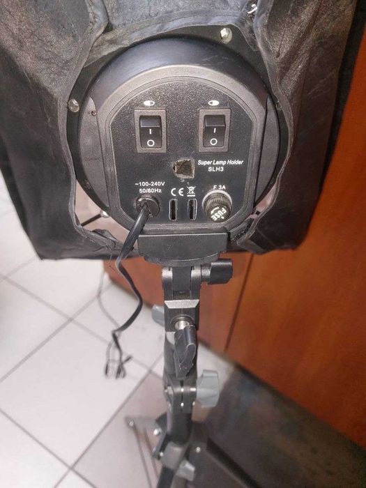 Набір постійного студійного світла софтбокс на 4 лампи E27