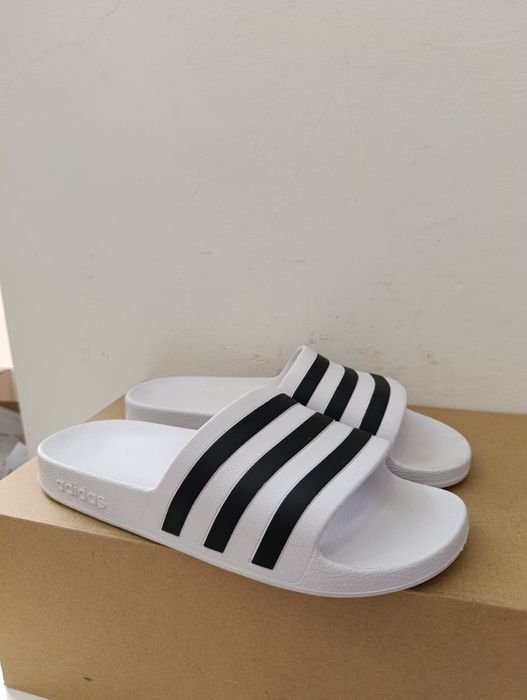 Klapki adidas rozmiar 43