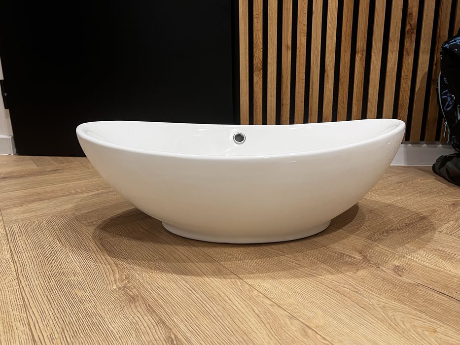 Umywalka nadblatowa 60 cm