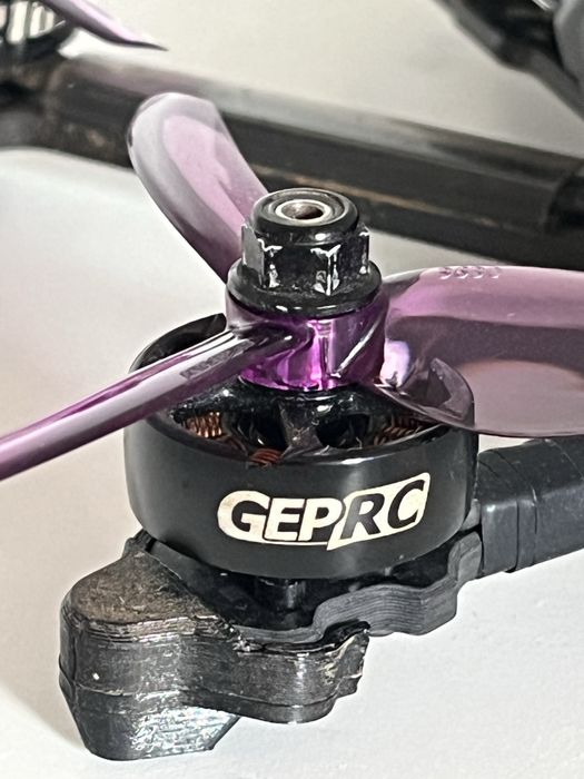 4 sztuki SPEEDX2 2105.5 2650KV