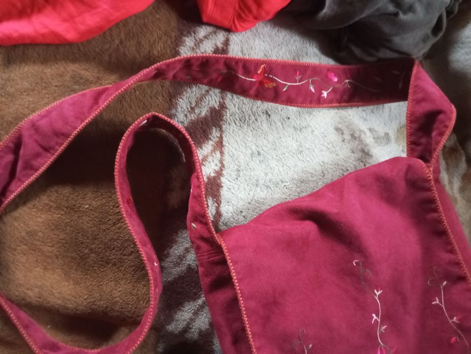 Torebka Boho zamsz z frędzlami Tom Tailor