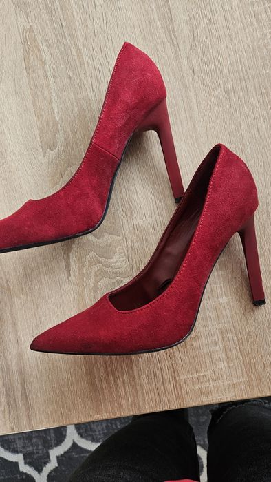 Szpilki czerwone Bershka 36