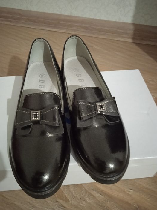 Туфлі на дівчинку