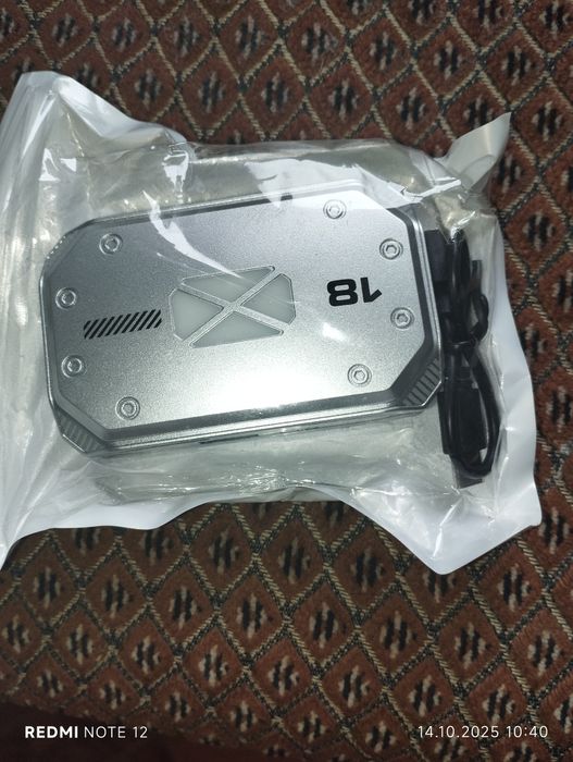 Навушники, нові.