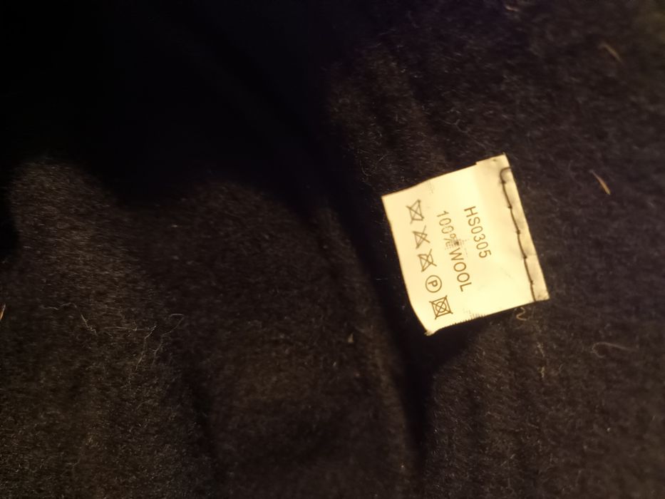 Elegancki czarny kapelusz cloche 100% wełna z kwiatem retro / vintage