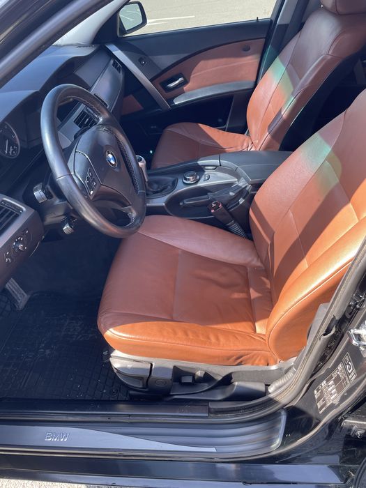 Продам  BMW e61 3.0