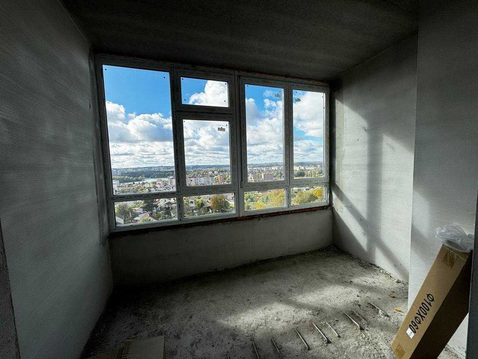 1-км квартира в ЖБК “Авіла Ленд”, р-н Виставка з панорамою на  місто