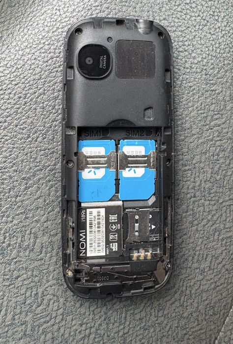 Телефон Nomi i189s  dual sim